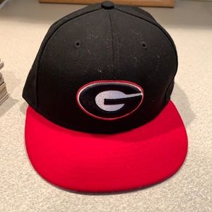 UGA fitted hat like new